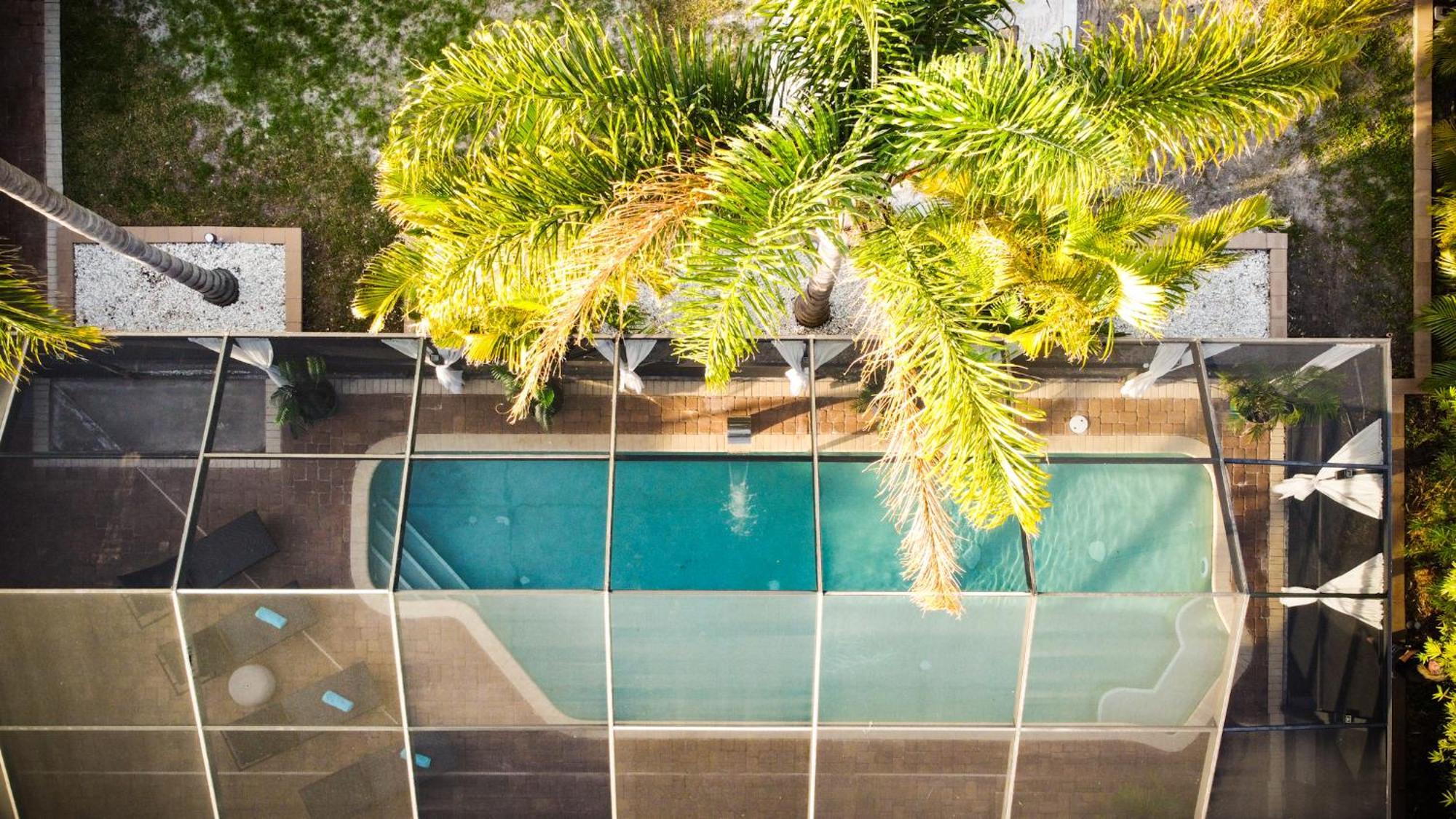 Beach Cottage With Heated Pool Just Off Siesta Key Sarasota Eksteriør bilde