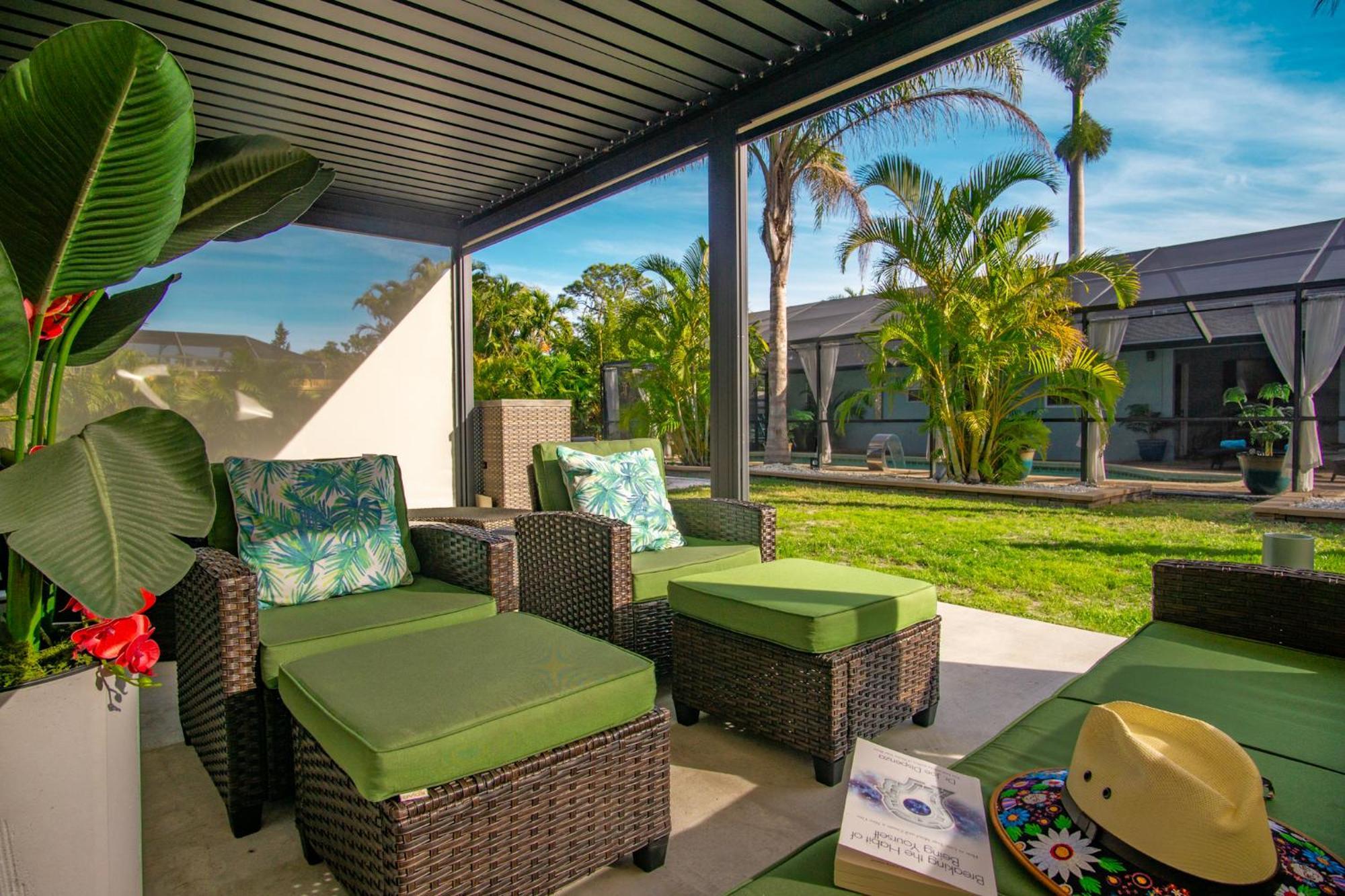 Beach Cottage With Heated Pool Just Off Siesta Key Sarasota Eksteriør bilde